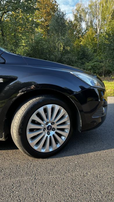Ford Focus …………..