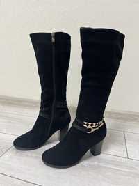 Сапожки жіночі осінні замшеві чорні 37 взуття