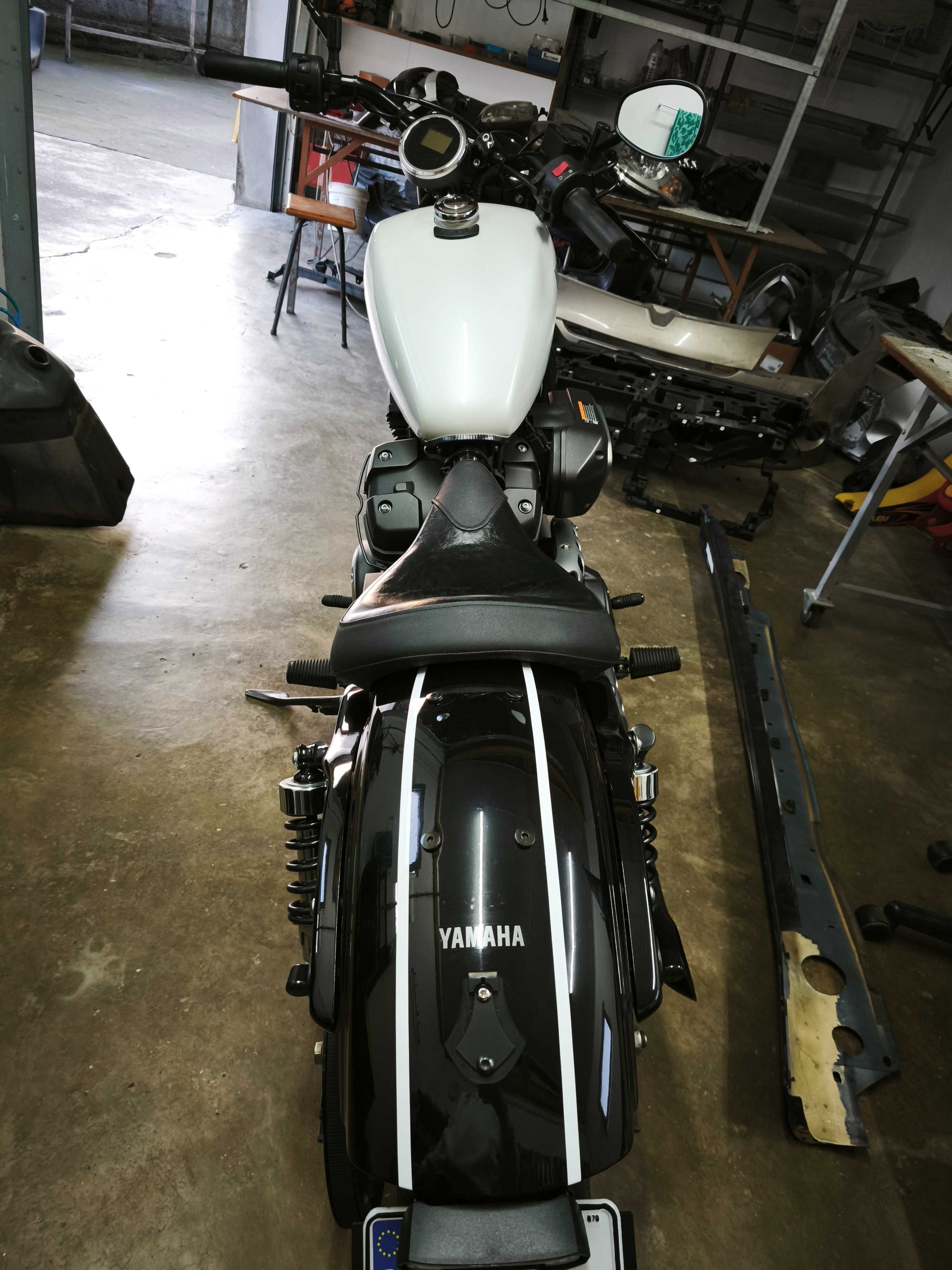 Yamaha Bolt xv950