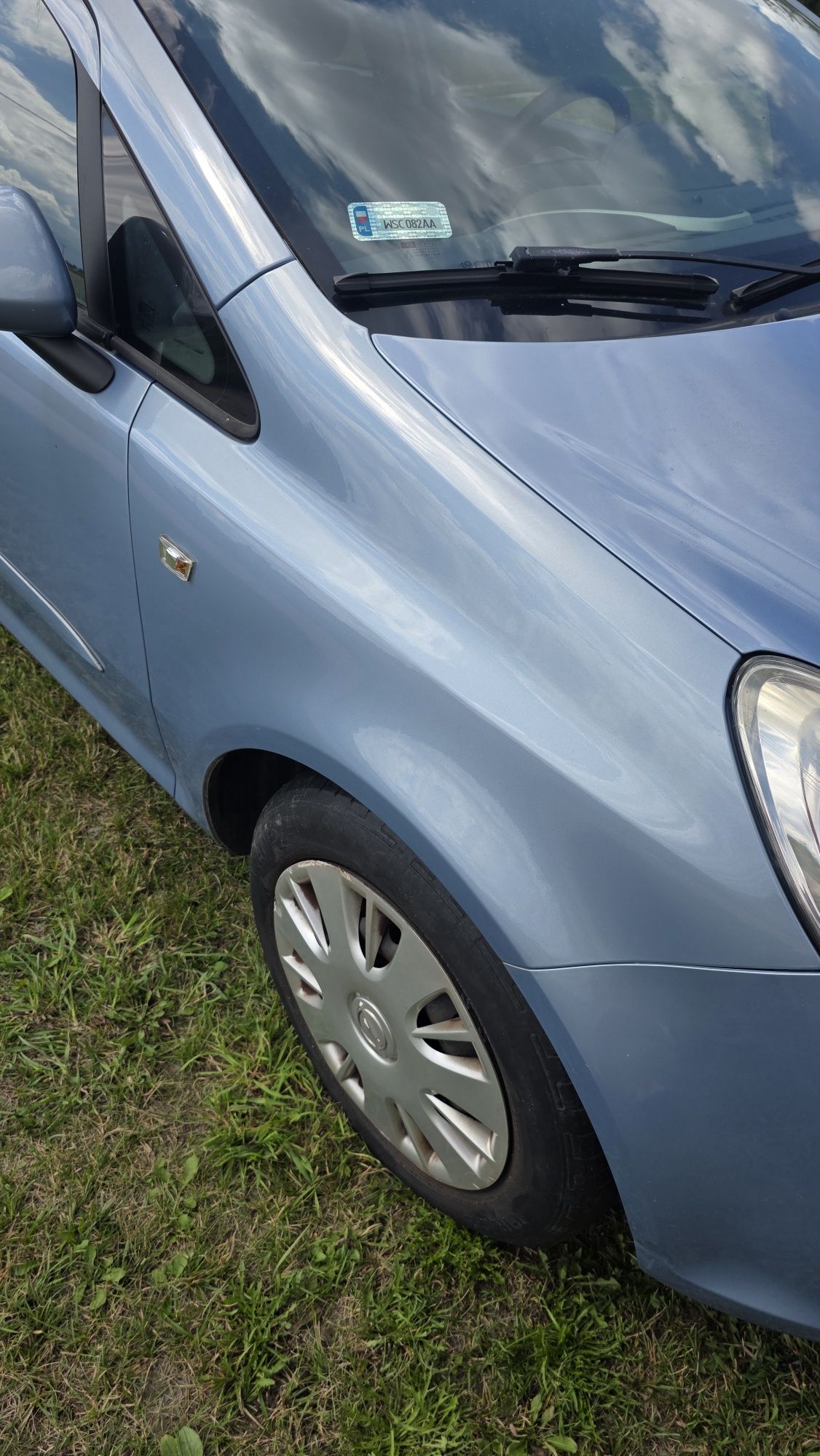Błotnik Prawy Przód Opel Corsa D 2007r Z21C
