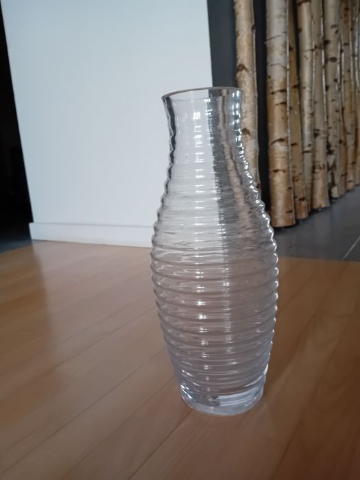 Wazon szklany śliczny