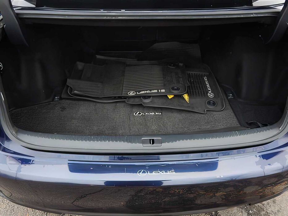 Lexus IS 300      2017