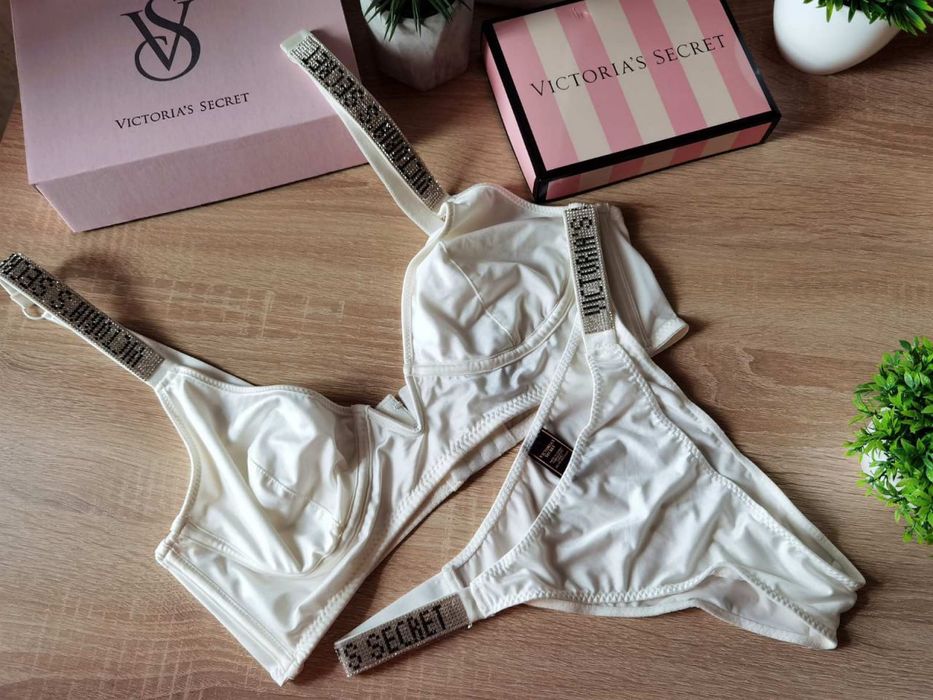 Комплект безшовний атласний Victoria's Secret без паралону та пушапу