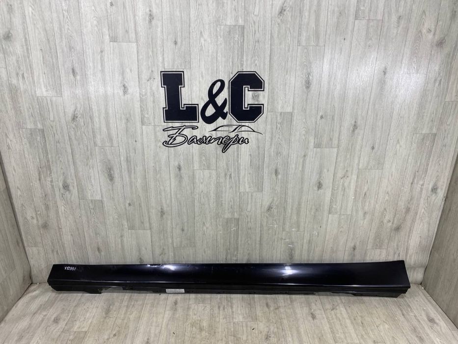 Порог левый BMW 3 F30 F31 накладка поріг 51777256911