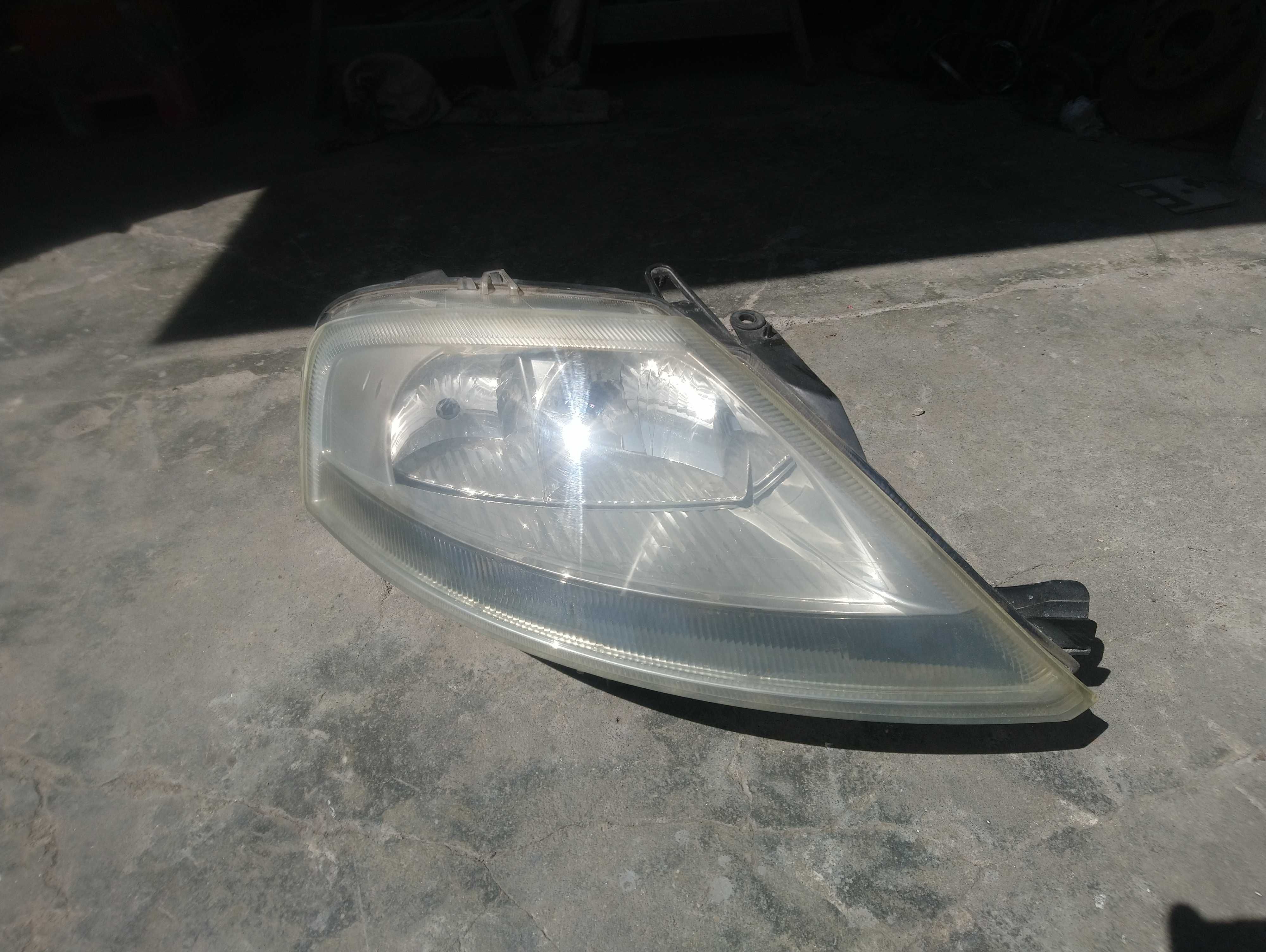 Citroen c3 farol optica direita