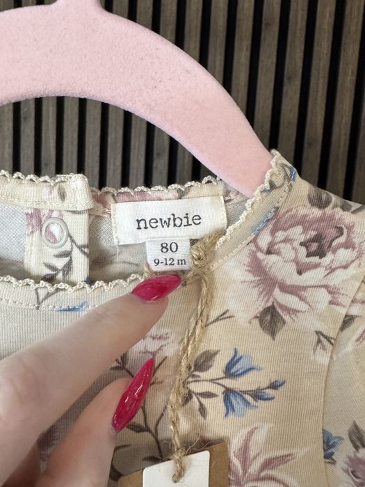 Body newbie w kwiaty 80