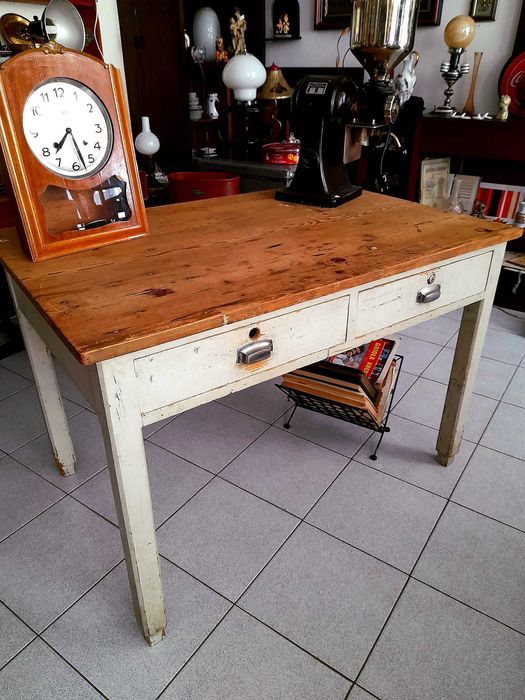 Mesa vintage de cozinha 2 gavetas de madeira maciça
