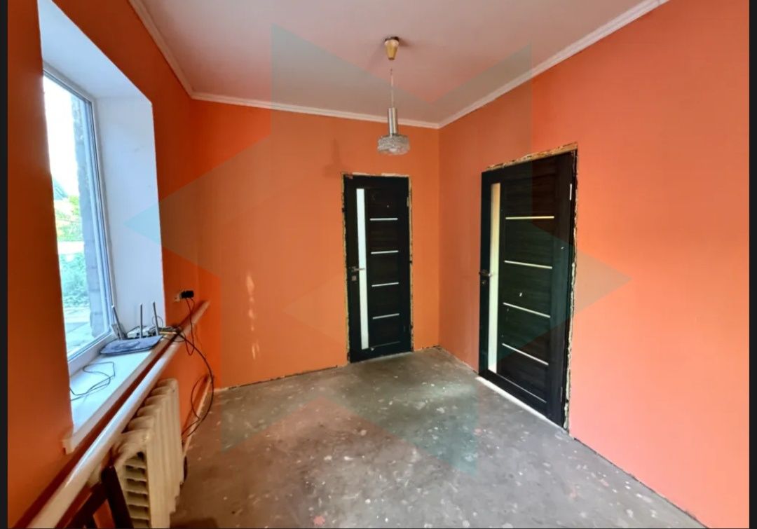 Продам дом возле реки/ район 20й  больницы/ Фрунзенский 4км
