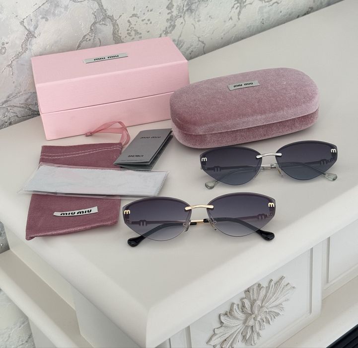 солнцезащитные очки Miu Miu полный комплект класика