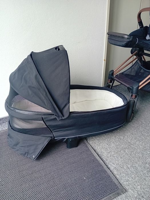 Wózek 3w1 Cybex Priam Lux czarny, piękny 

Sprzedam zesta