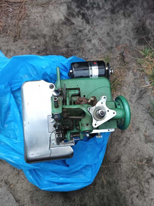 Maszyna do szycia stary OVERLOCK