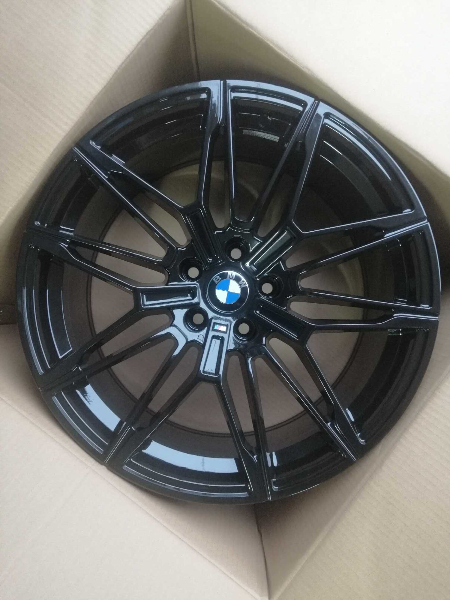 Felgi aluminiowe 5 x 112 R 19 Aluflgi oryginalne Carbondo Bmw M-pakiet