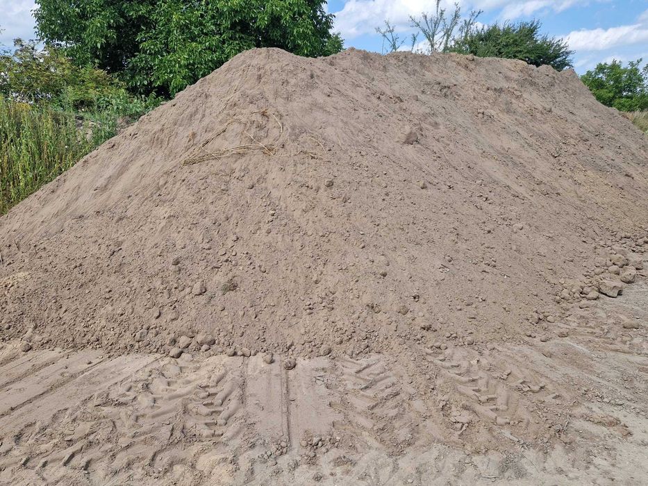 Ziemia matka, wyrównanie terenu, humus