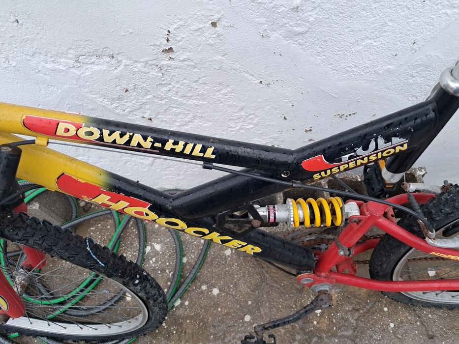 Vende se bicicleta down hill negociável