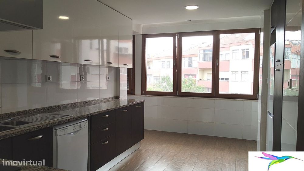 Castanheira do Ribatejo T3 Coz /Equipada