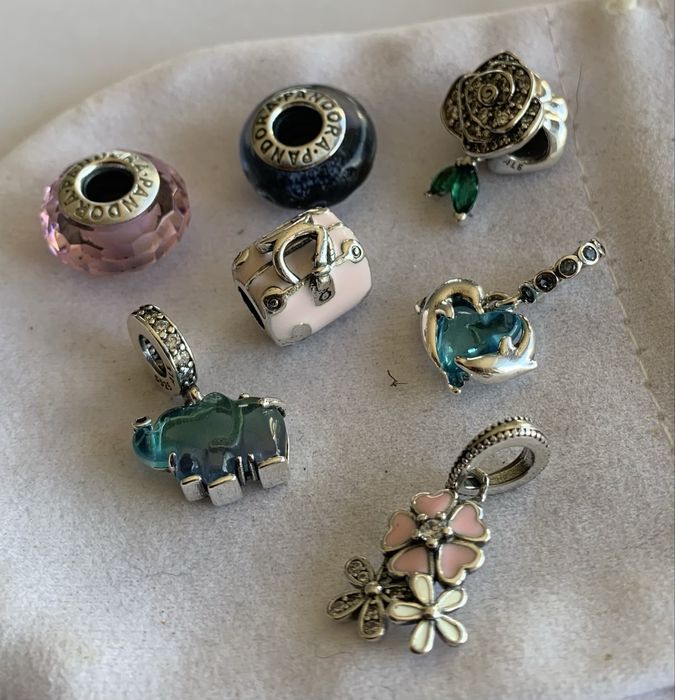 Charms Pandora do bransoletki Pandora Moments