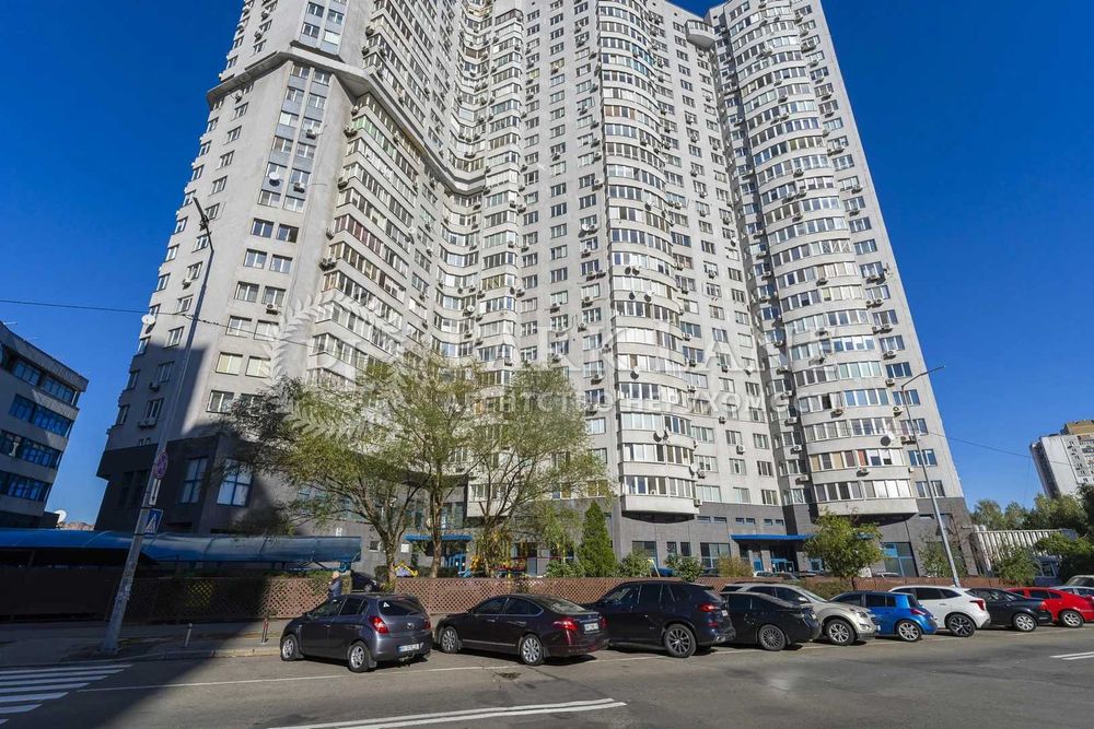 Без комісії. Продам 3к квартиру Гришка Михайла, 9 Позняки Осокорки
