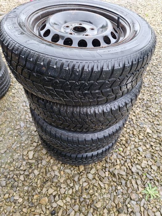 Opony zimowe z felgami R16 195/65