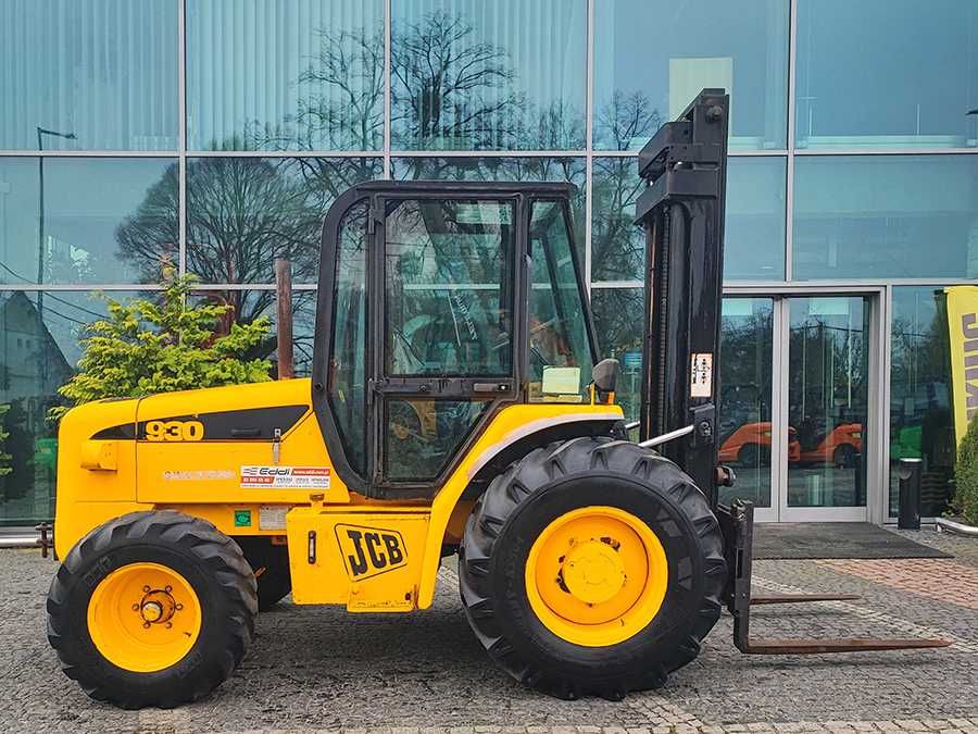 JCB 930 wózek widłowy terenowy 2 WD 3 tony triplex 5,5 m