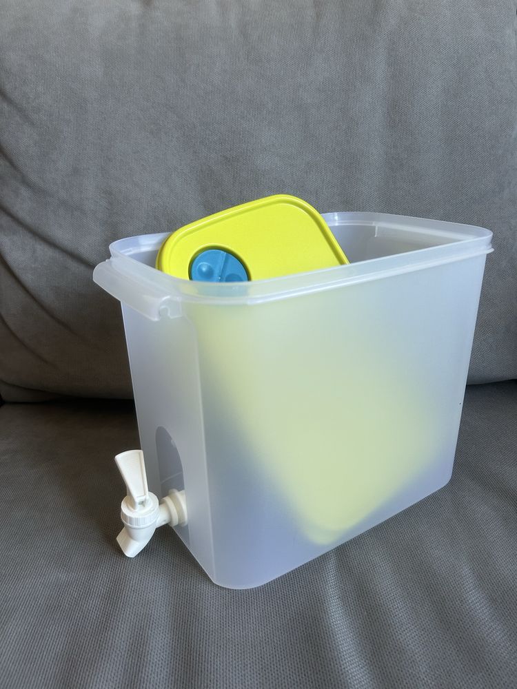 Cuba de água Tupperware