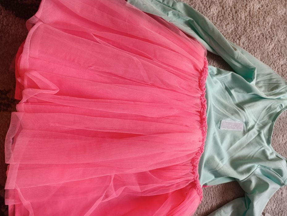 Sukienka jednorożec, skrzydełka , 122/128 H&M, stan idealny, karnawał