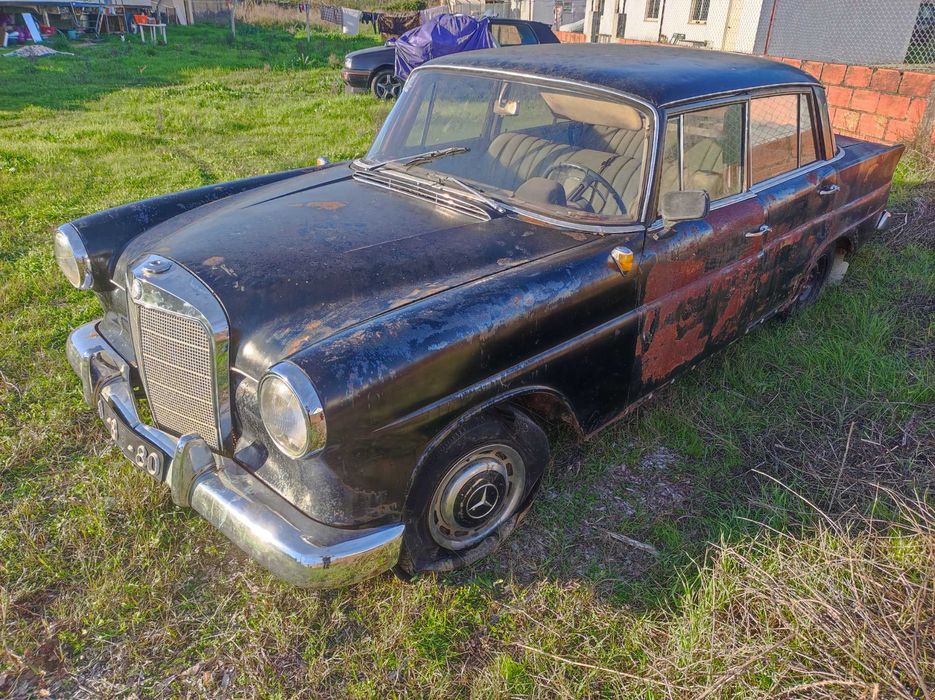 Mercedes benz W 110 190D