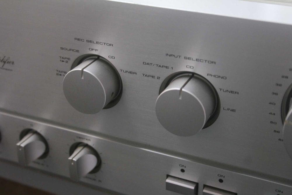 Oryginalny Japoński Wzmacniacz Pioneer A-616 Mark II Srebrny