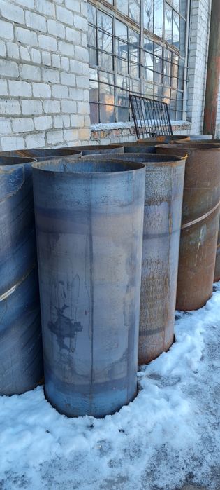 Труба металева діаметр 50-60 см довжина 125см