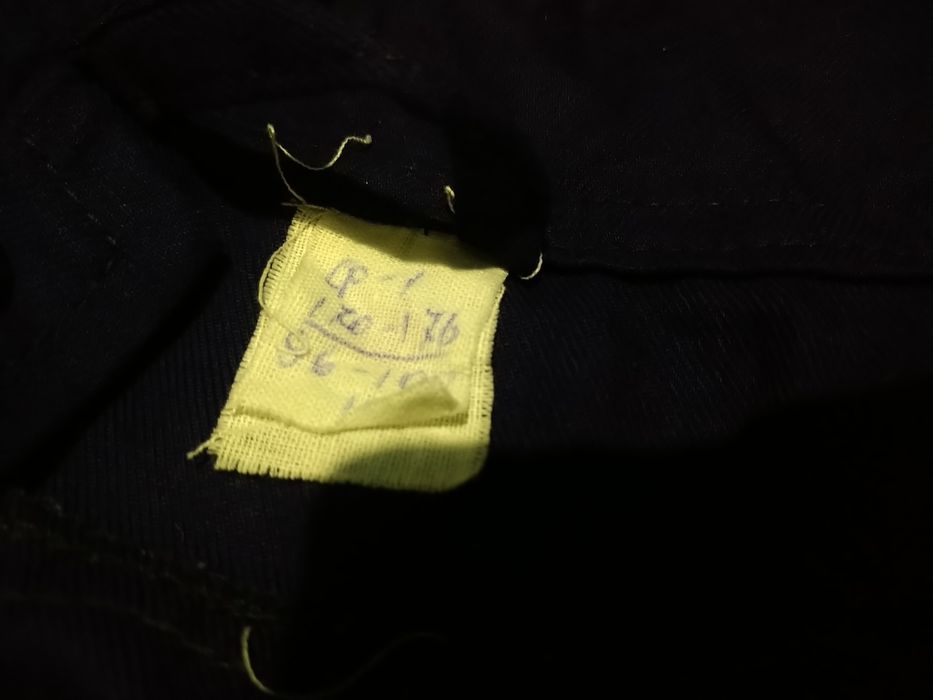 Продається спецодяг