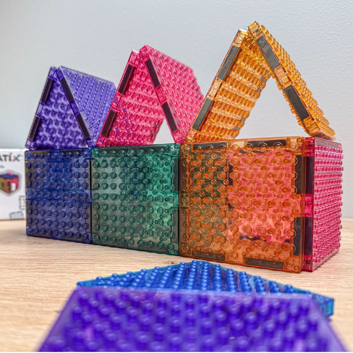 Klocki magnetyczne kompatybilne z LEGO® PASTEL 16 el. MAGNICREATIX