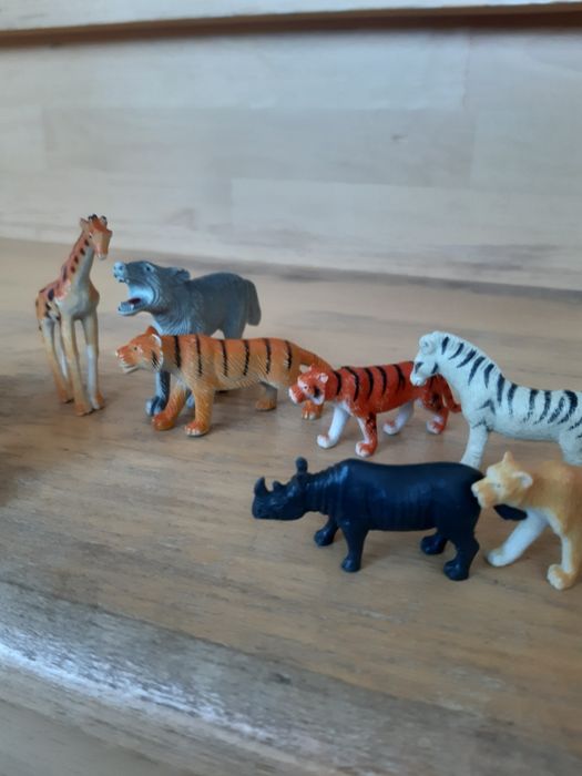 Набір тварин 11 штук