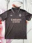 Camisola Real Madrid 24/25 third kit