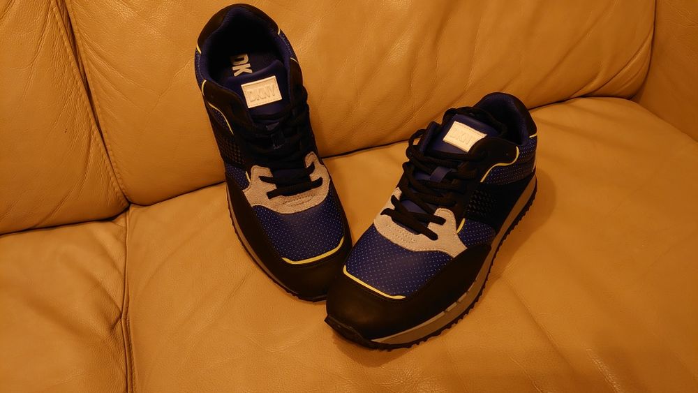 Buty sportowe męskie DKNY Skóra