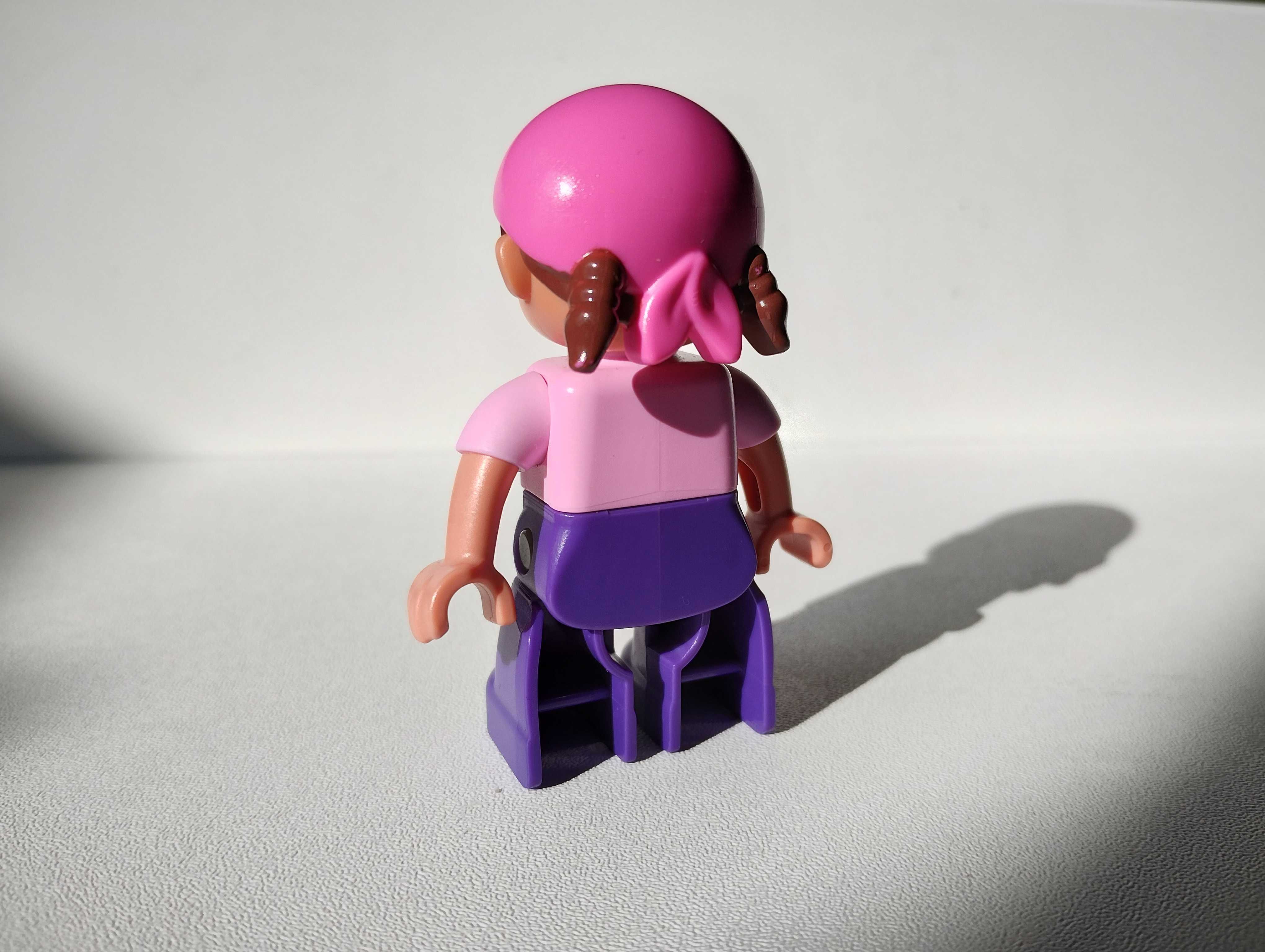 LEGO Duplo Jake i piraci z Nibylandii piratka Iza Izzy