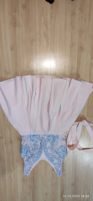 Sukienka wieczorowa damska