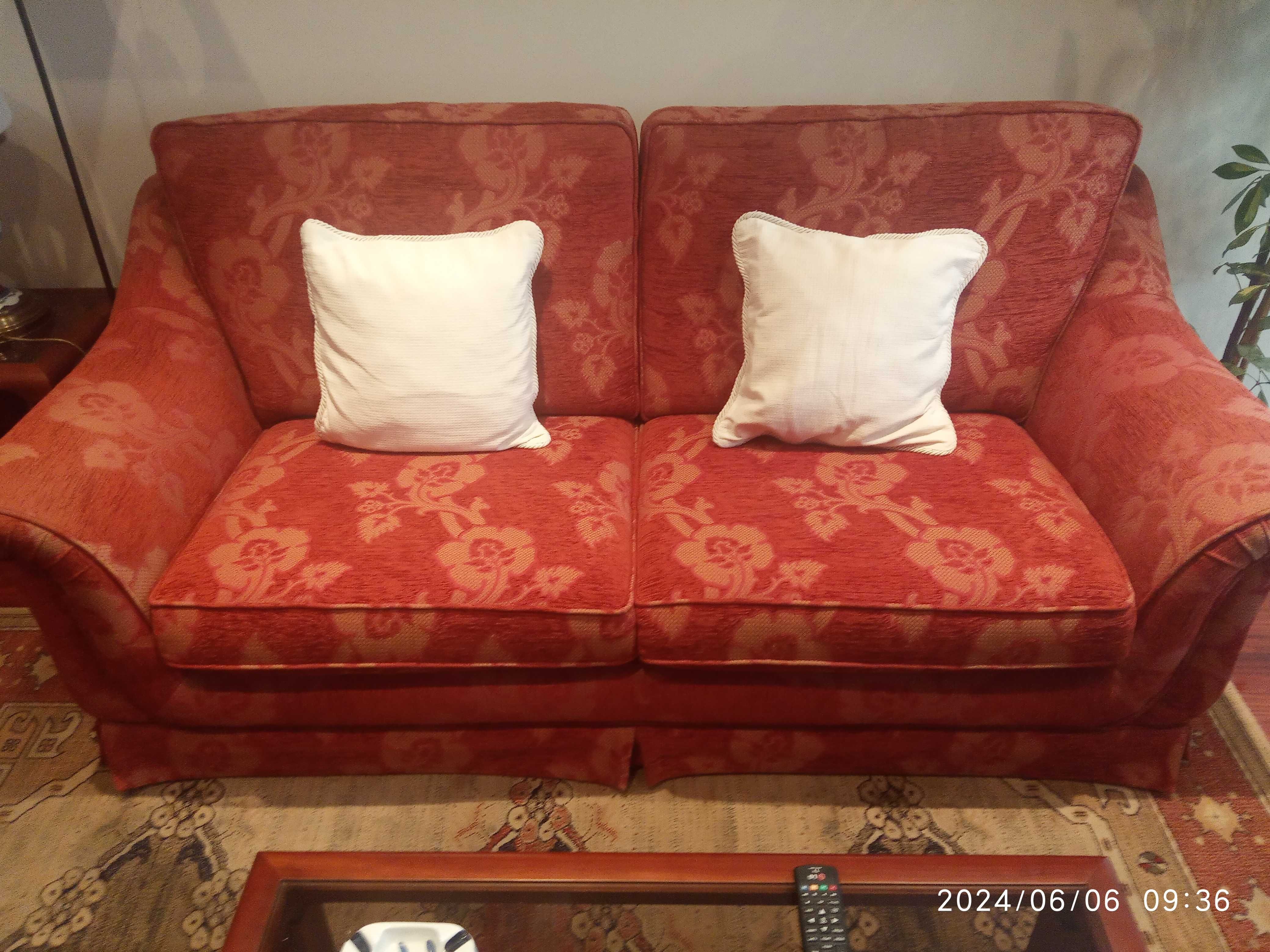 Vendo Conjunto de Sofás 3 e 2 lugares