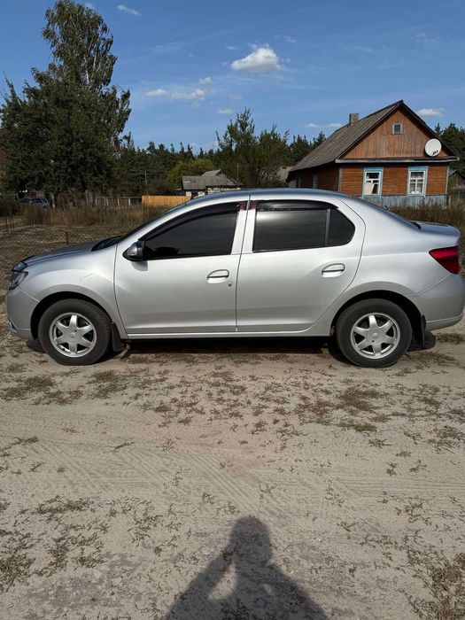 Продам машину Renault Logan 2