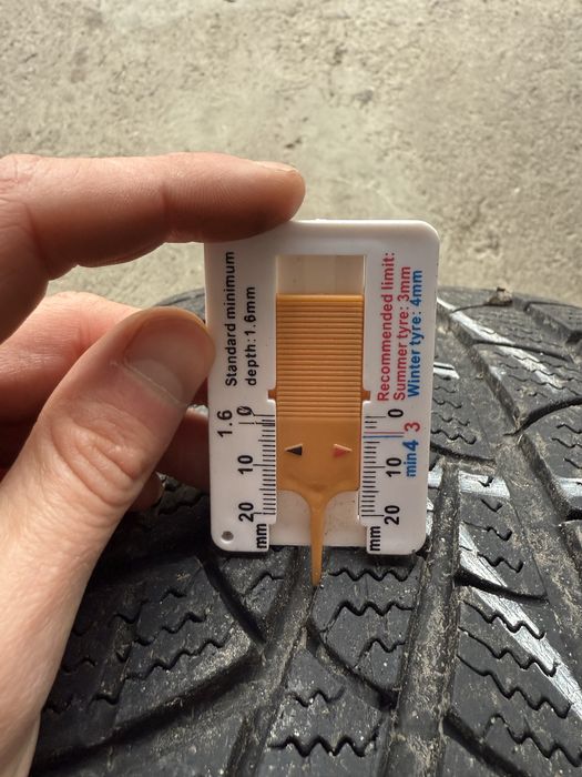 Opony Zimowe Pirelli Sotozero Komplet