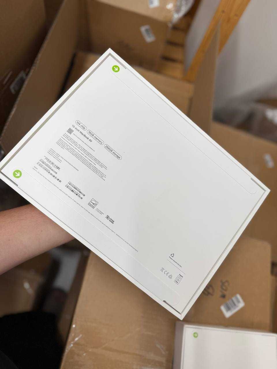 MacBook Air 13,6" M4 16/256GB Silver 2025 (MW0W3) NOWY