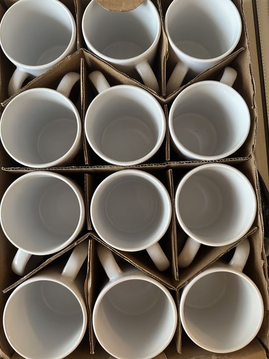 Чашки, обʼємом 330 мл