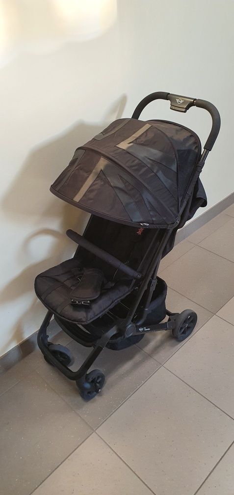 MINI by Easywalker Buggy XS Wózek spacerowy z osłonką przeciwdeszczową