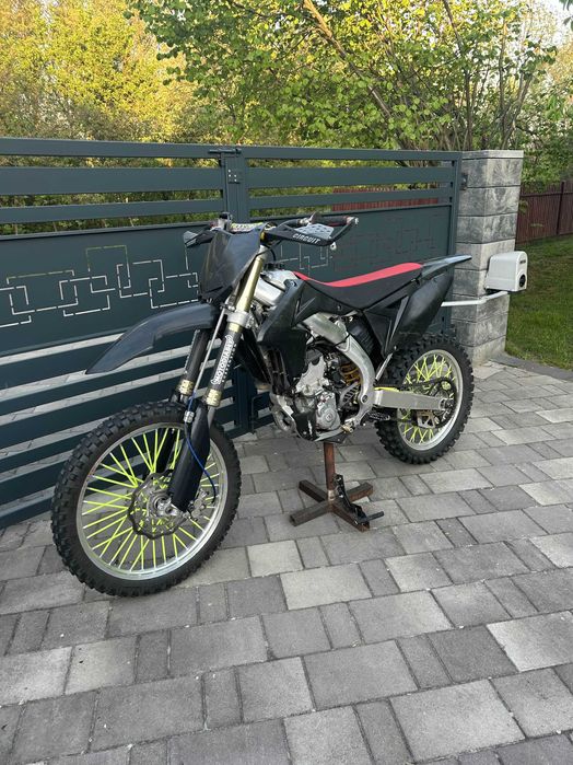 Suzuki Rmz 250 opis!!