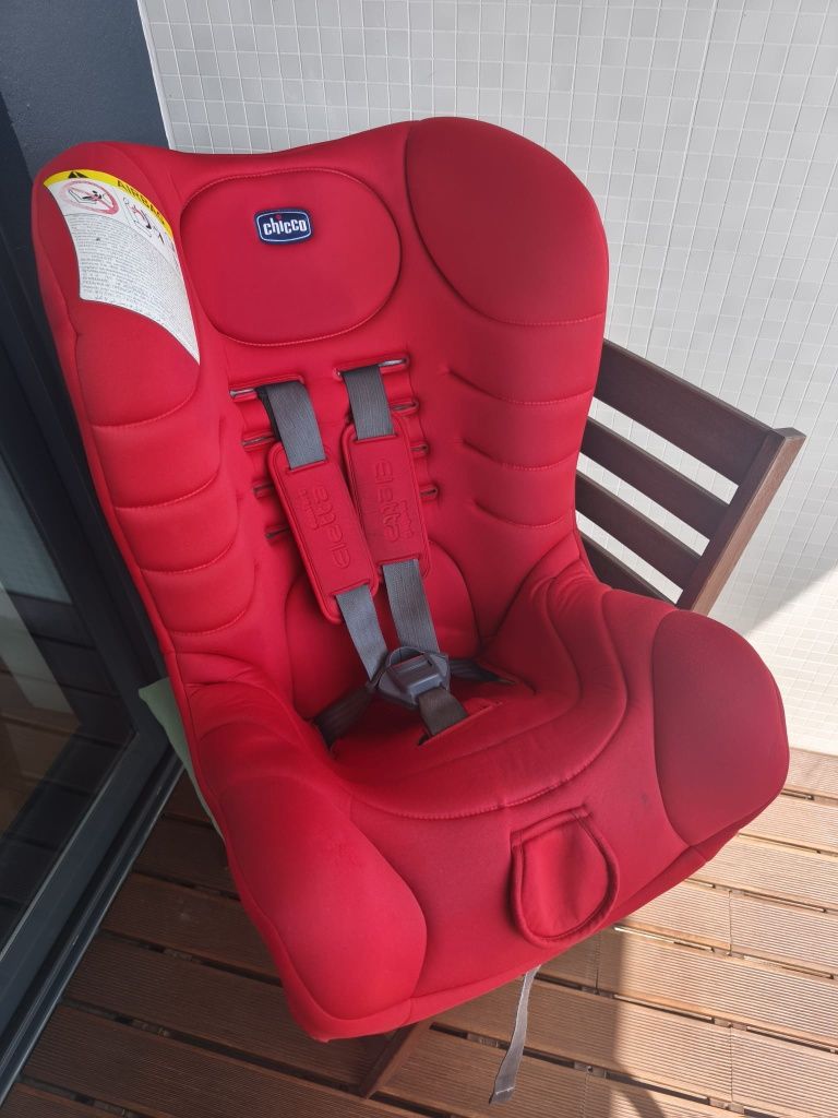 Conjunto Bebe Car IP-OP + 2 cadeiras auto Chicco até aos 10 anos.