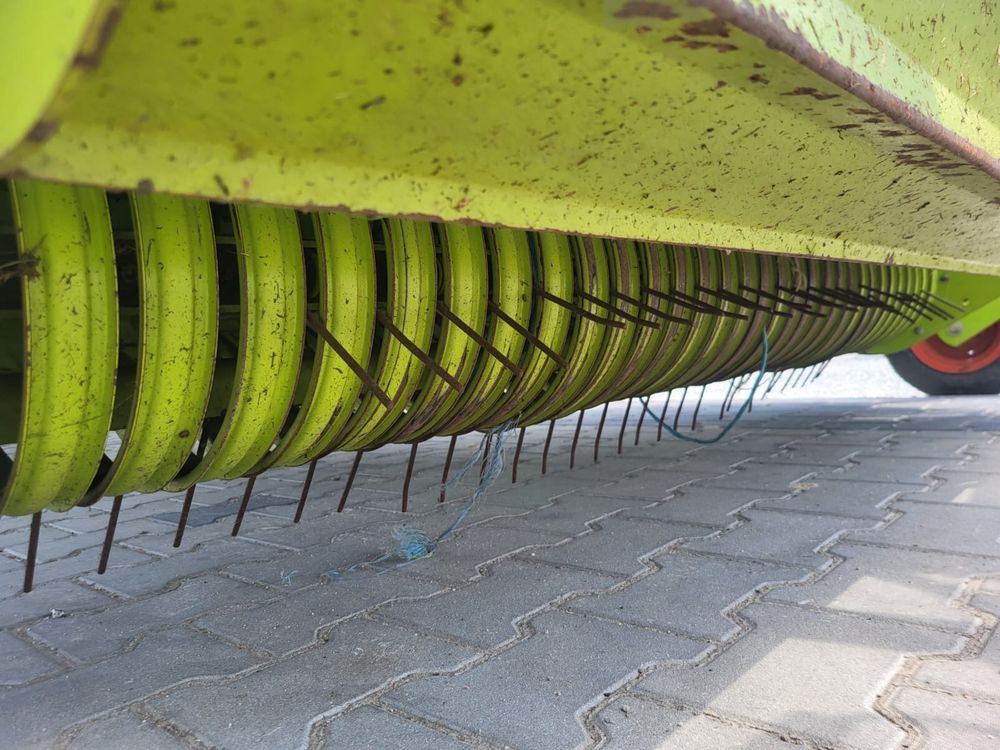 CLAAS Quadrant 2200 prasa kostkujaca, z Niemiec , stan BDB, umowa