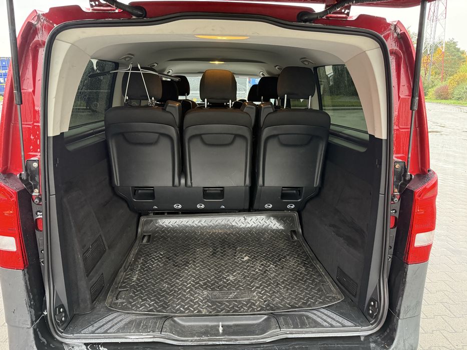 Mercedes  Vito tourer extra dlugi 9 osob
