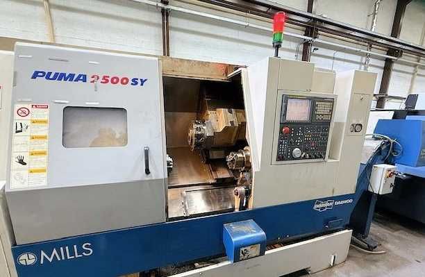 Tokarka CNC Doosan PUMA 2500SY , oś C  i  napędzane narzędzia