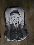 Nosidełko, fotelik Maxi Cosi Cabrio plus baza Family Fix