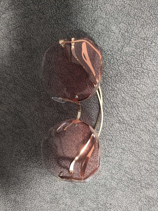 Солнцезащитные очки