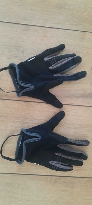 Rekawiczki na rower dla dziecka B-TWIN 8 lat(15,9-16,9 obwod dloni)
