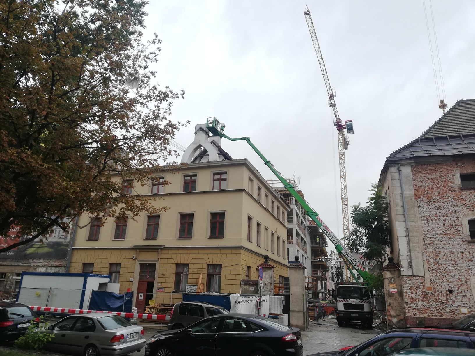 Podnośnik koszowy, zwyżka uslugi 35m, 30, 25, 20m z  operatorem